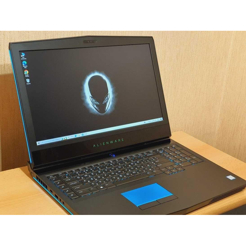 Геймерський ноутбук Dell Alienware 17 R4 P31E001 Shale Black