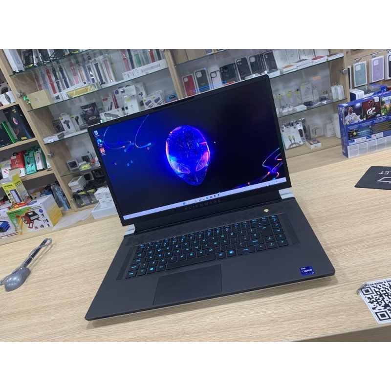 Геймерський Dell Alienware X17 R2 - Intel i9 12900HK/32 gbDDR5/ SSD 2tb/ RTX 3080Ti 16gb