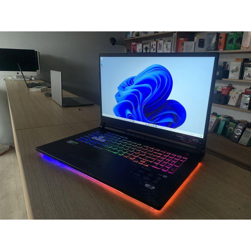 Геймерський Asus Rog Strix -17,3 IPS 144Hrz /  i7 10750H /16Gb / SSD 512 Gb / GTX 1660Ti