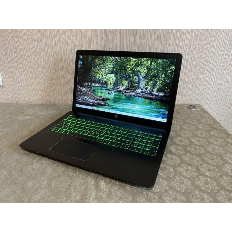 Ігровий ноутбук HP Pavilion Gaming 15 - i7-7700H / 12Gb / ssd 128gb + 1tb hdd / NVIDIA GeForce GTX 1050 4gb