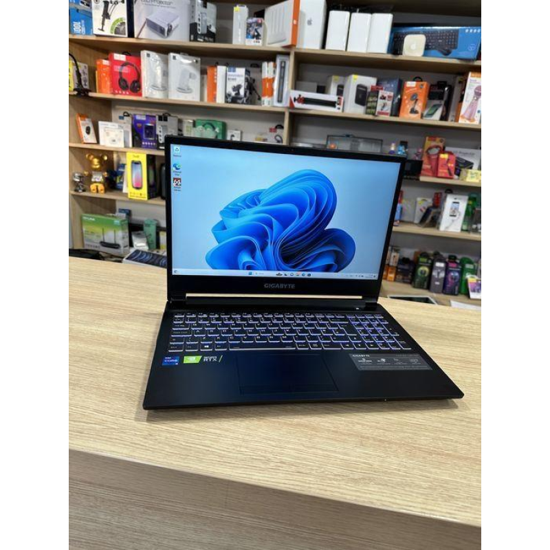 Геймерський ноутбук Gigabyte R5 MD - 15.6“  144гц FULLHD IPS /  i5 11400H / 16гб / 512ГБ SSD / NVIDIA GeForce RTX3050Ti