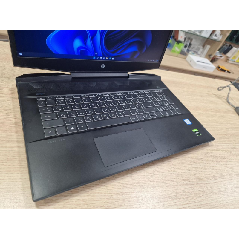 Потужний геймерський ноутбук HP Pavillion Model 17 cd0526na