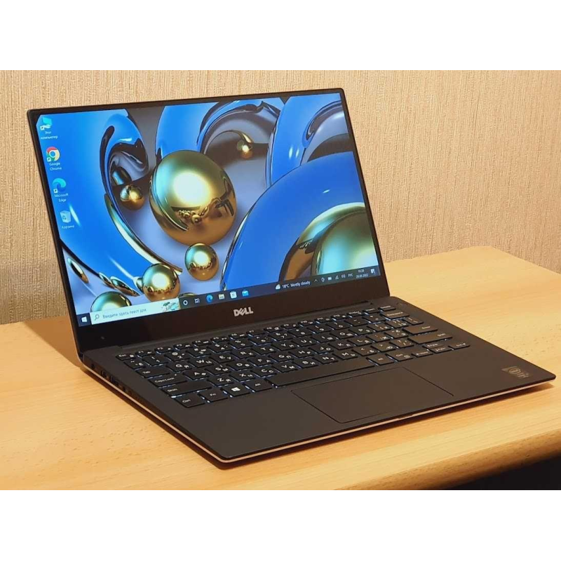 Сенсорний сучасний тонкий ноутбук Dell XPS P54G